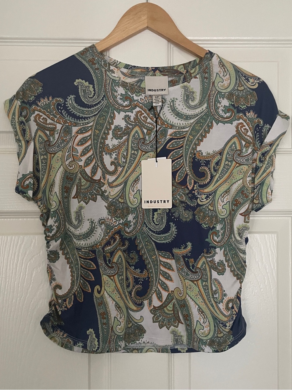 💚 Industry Paisley Print Cap Sleeve Top 💚